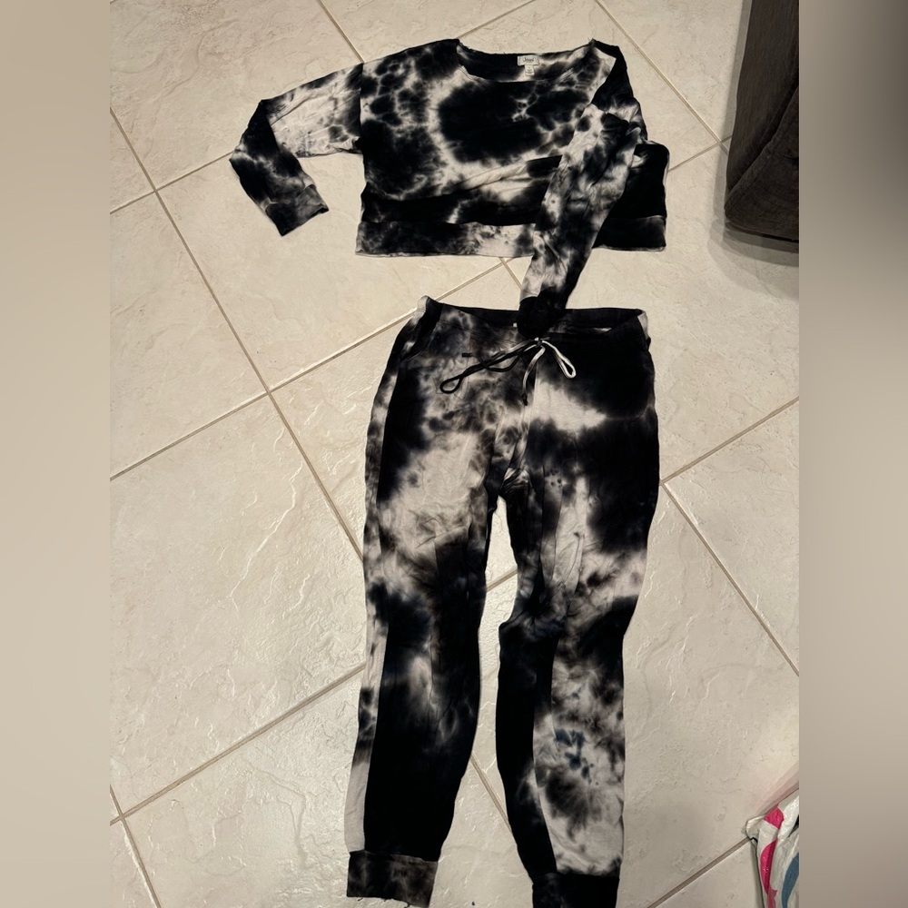 Tie dye lounge set size small